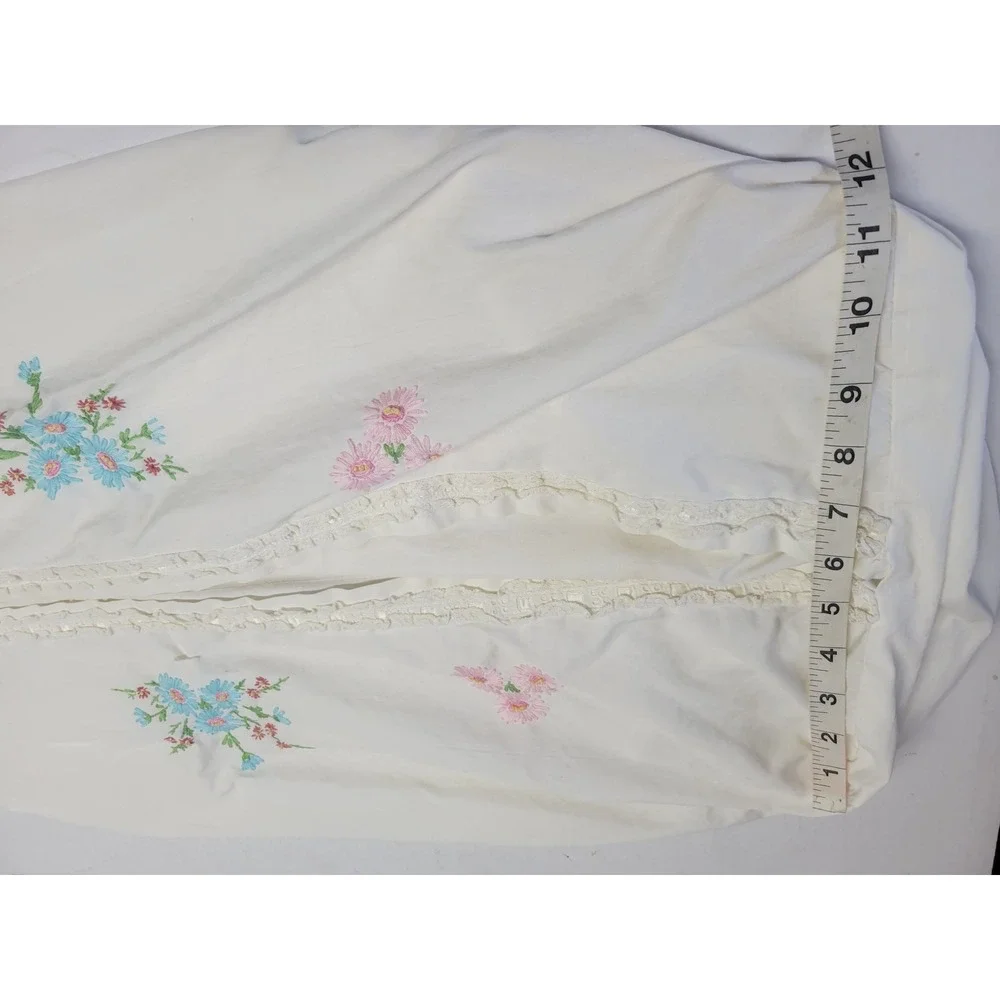 Vtg 70s Embroidered hanging diaper holder Puppy Kitten Floral